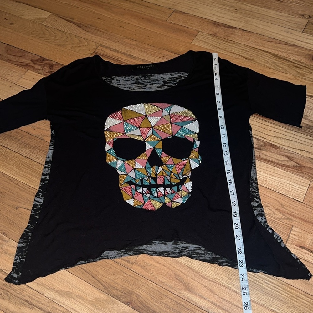 The Clas-sic Skull Tee Size Small - Picture 5 of 7
